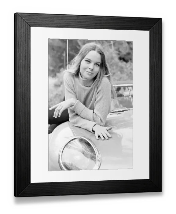 Framed Print : Photo of Michelle Phillips Framed Print : Photo of Michelle Phillips