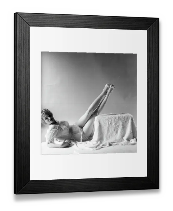 Framed Print : Photo of Roxanne Arlen