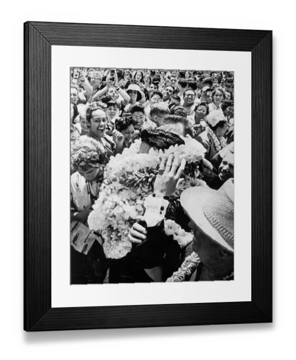 Framed Print : Elvis Presley in an orgy of lei's Framed Print : Elvis Presley in an orgy of lei's
