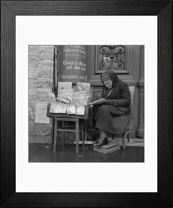 Framed Print : Paris Book Seller Framed Print : Paris Book Seller