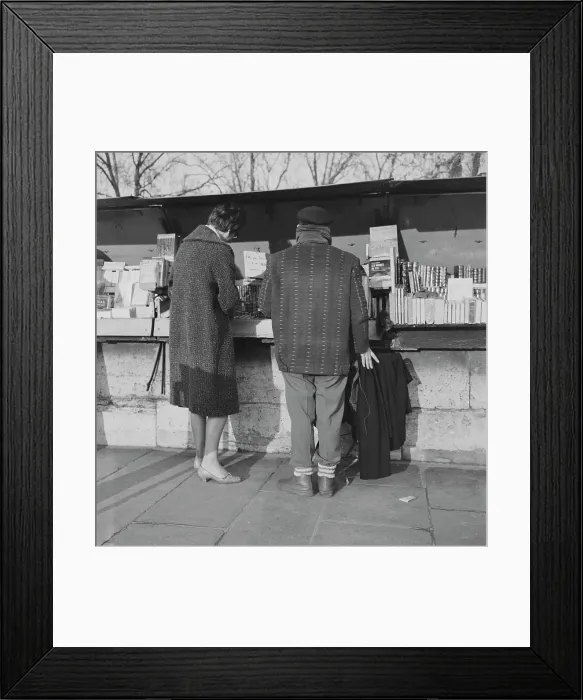 Framed Print : Paris Book Seller Framed Print : Paris Book Seller