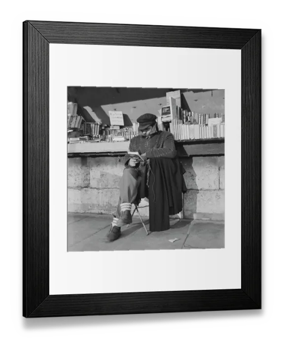 Framed Print : Paris Book Seller Framed Print : Paris Book Seller