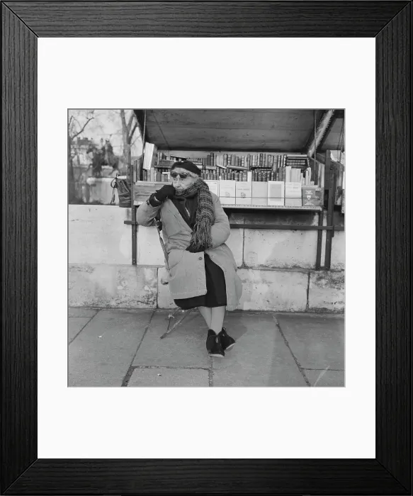 Framed Print : Paris Book Seller Framed Print : Paris Book Seller