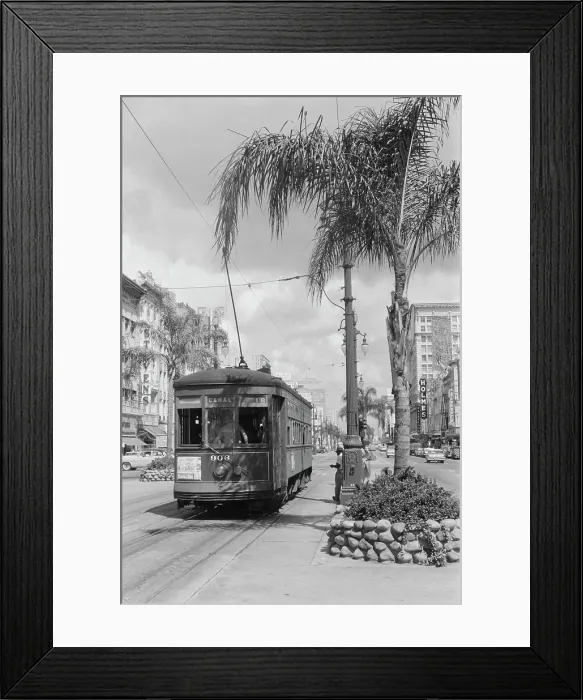 Framed Print : Canal Street Tram Framed Print : Canal Street Tram