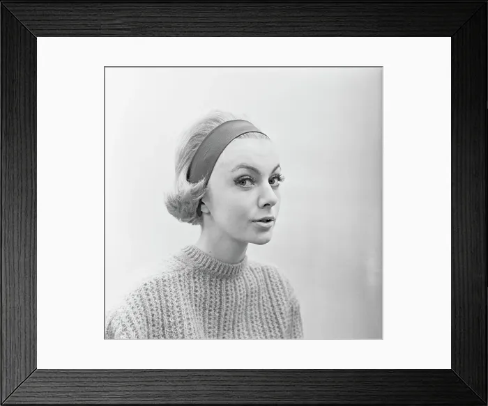 Framed Print : Waldorf Hotel Beauty Salon, 1961 Framed Print : Waldorf Hotel Beauty Salon, 1961