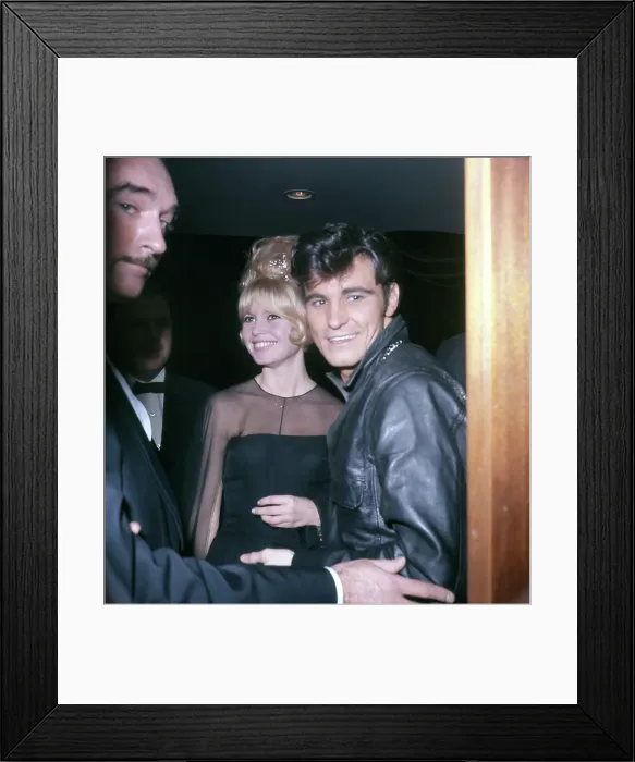Framed Print : Brigitte Bardot Framed Print : Brigitte Bardot