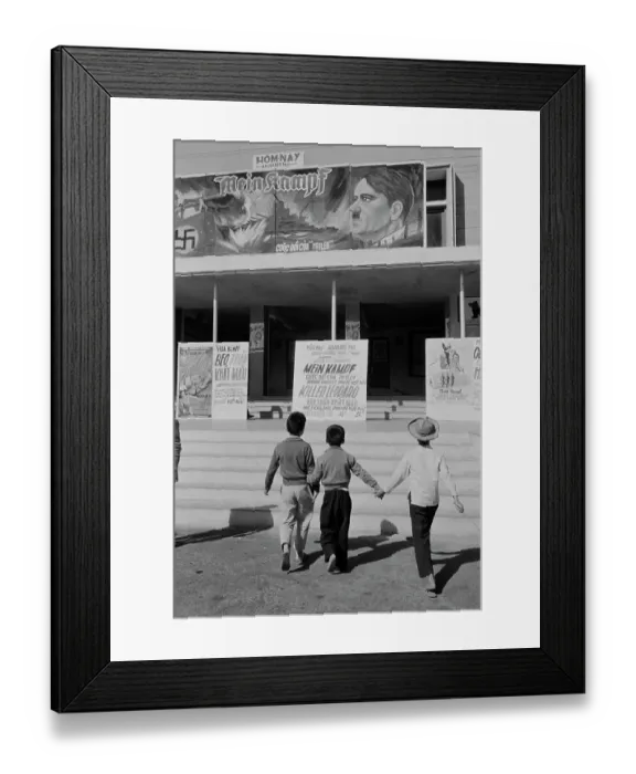 Framed Print : South Vietnam Cinema Framed Print : South Vietnam Cinema