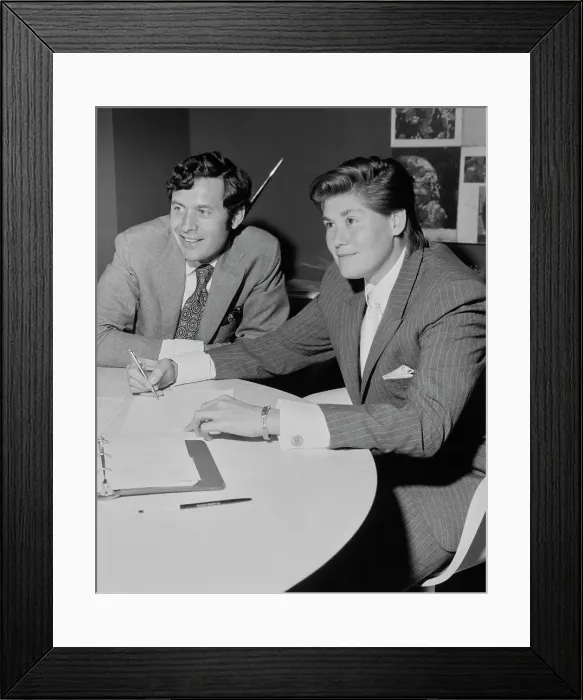 Framed Print : Capitol Sign Wayne Newton Framed Print : Capitol Sign Wayne Newton