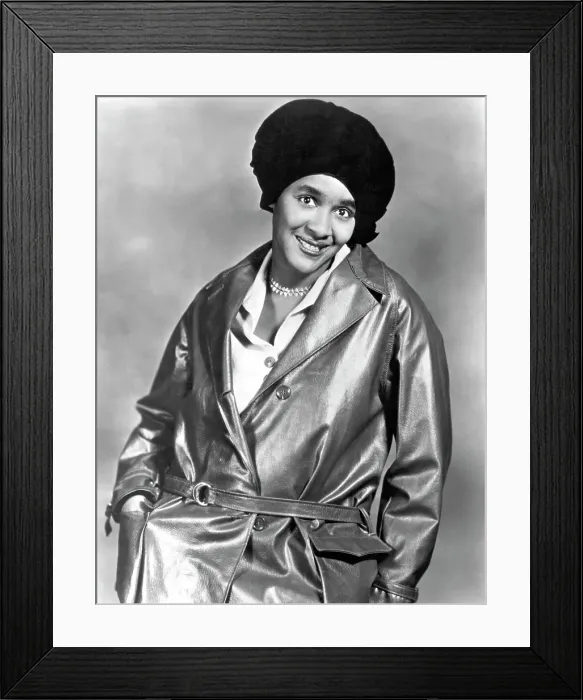 Framed Print : Victoria Spivey