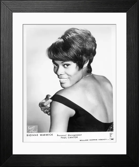 Framed Print : Dionne Warwick Portrait Framed Print : Dionne Warwick Portrait