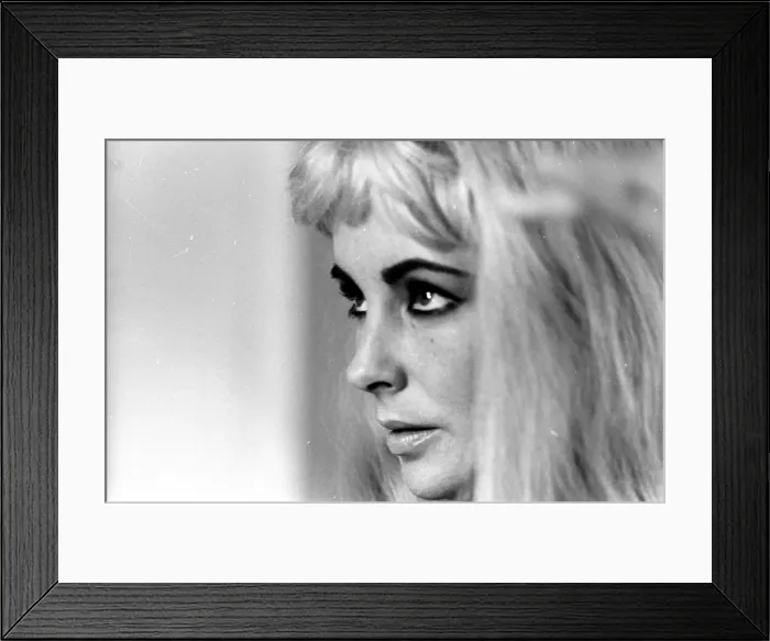 Framed Print : Liz Taylor Portrait Session In Blonde Wig Framed Print : Liz Taylor Portrait Session In Blonde Wig