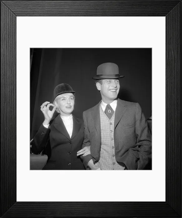 Framed Print : c. 1964, Hollywood, Paul Newman and Joanne Woodward Framed Print : c. 1964, Hollywood, Paul Newman and Joanne Woodward