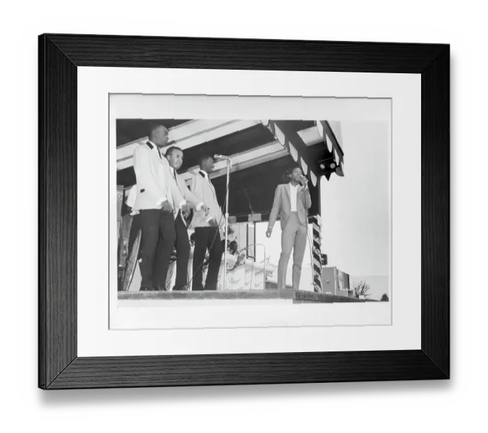 Framed Print : Soul Singer With The Spinners In NY Framed Print : Soul Singer With The Spinners In NY