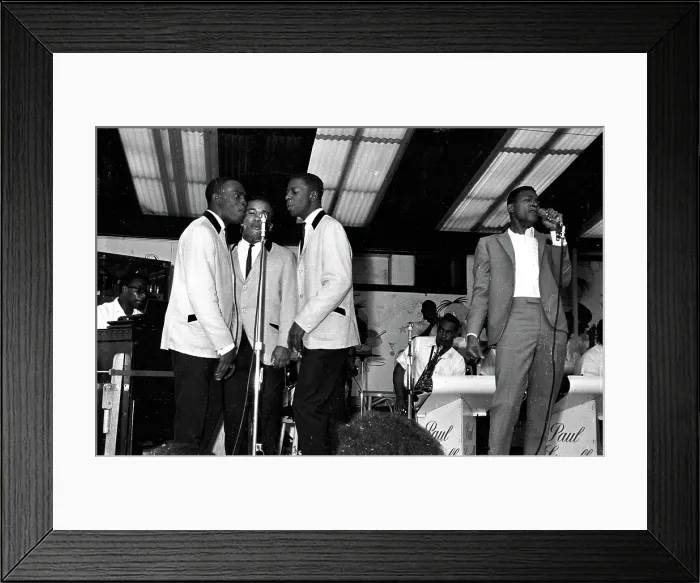 Framed Print : Soul Singer With The Spinners In NY Framed Print : Soul Singer With The Spinners In NY