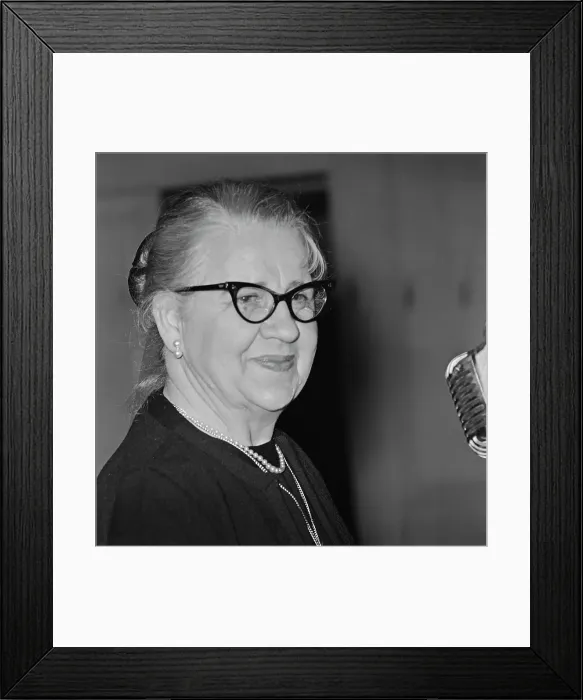 Framed Print : Mrs Oswald
