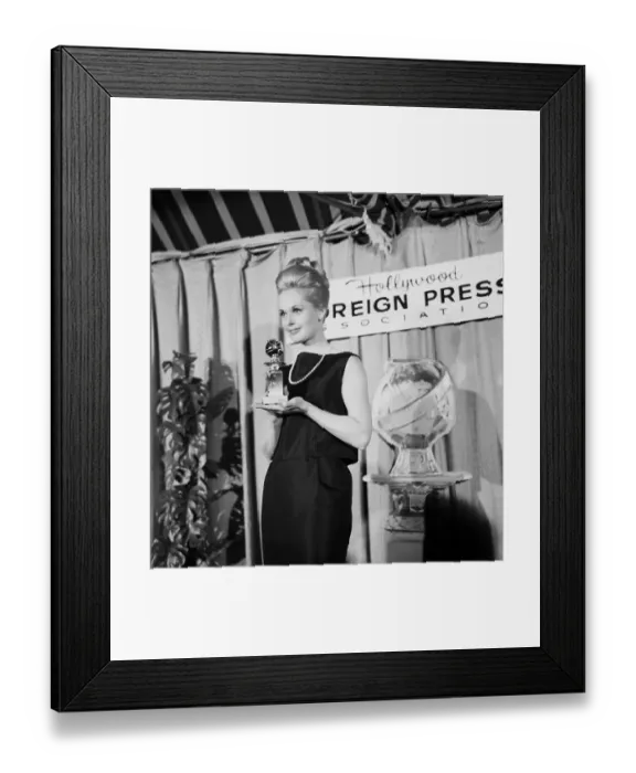 Framed Print : Tippi Hedren Framed Print : Tippi Hedren