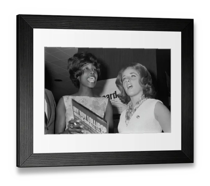Framed Print : Millie Small & Lesley Gore Framed Print : Millie Small & Lesley Gore