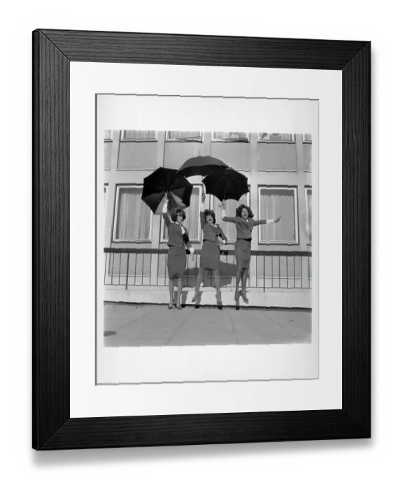 Framed Print : The Supremes In London