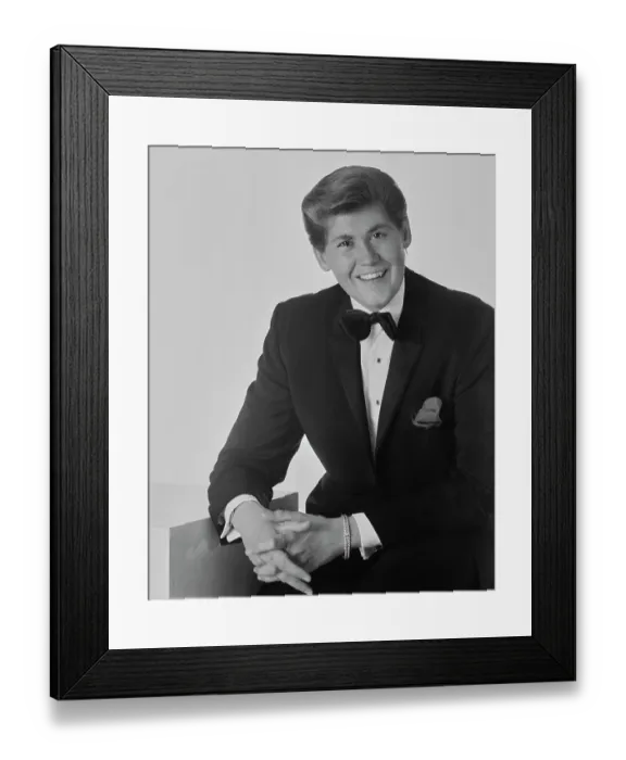 Framed Print : Wayne Newton, American Singer & Actor Framed Print : Wayne Newton, American Singer & Actor