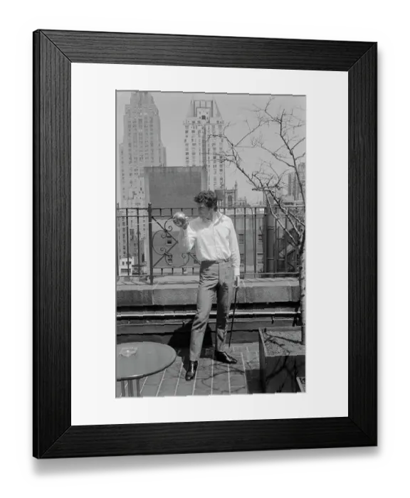Framed Print : Tom Jones In New York City Framed Print : Tom Jones In New York City