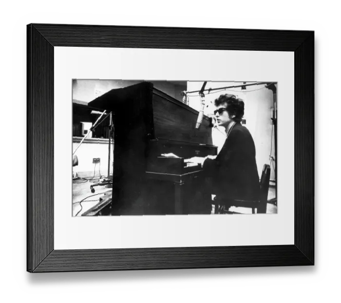 Framed Print : Bob Dylan Records Highway 61 Revisited Framed Print : Bob Dylan Records Highway 61 Revisited