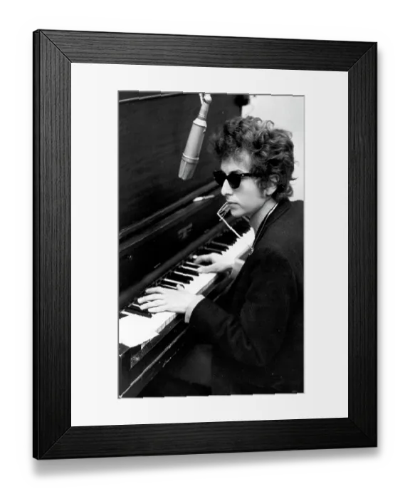 Framed Print : Bob Dylan Records Highway 61 Revisited Framed Print : Bob Dylan Records Highway 61 Revisited