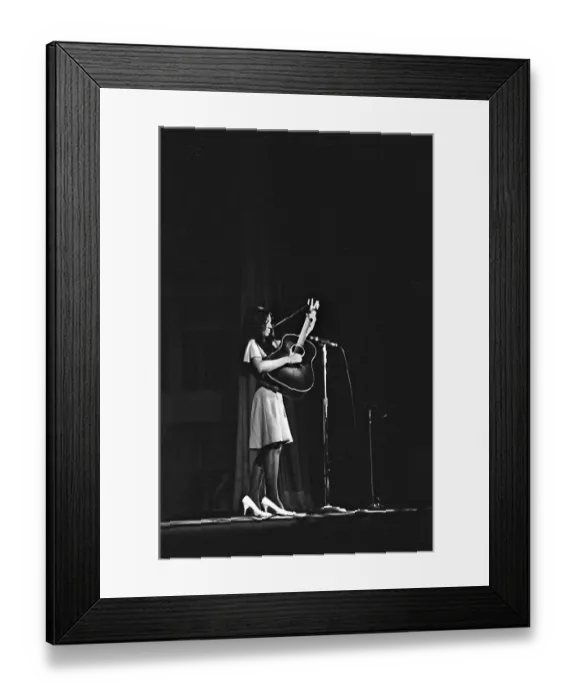 Framed Print : Buffy Sainte-Marie At The New York Folk Festival