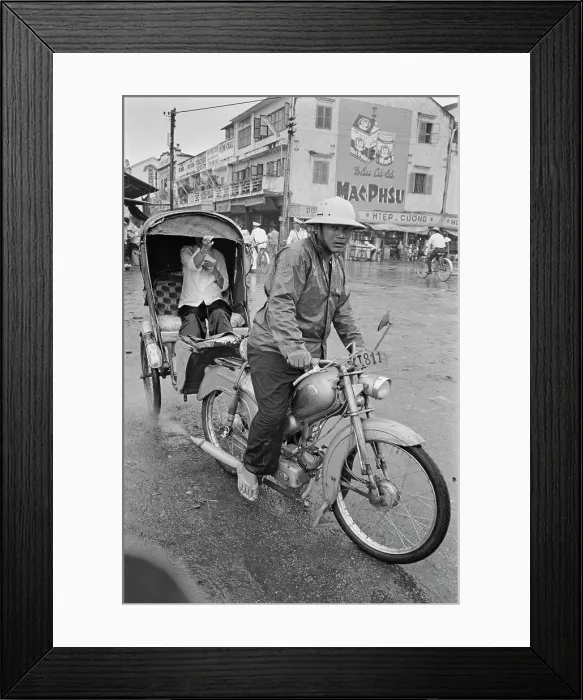 Framed Print : Motorcycle Rickshaw, Saigon Framed Print : Motorcycle Rickshaw, Saigon