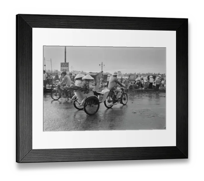 Framed Print : Motorcycle Rickshaw, Saigon Framed Print : Motorcycle Rickshaw, Saigon