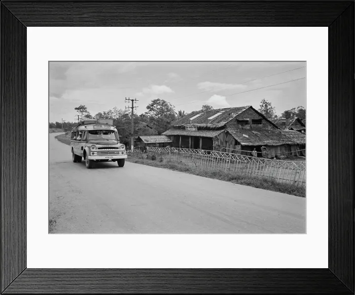 Framed Print : Minibus, Saigon Framed Print : Minibus, Saigon