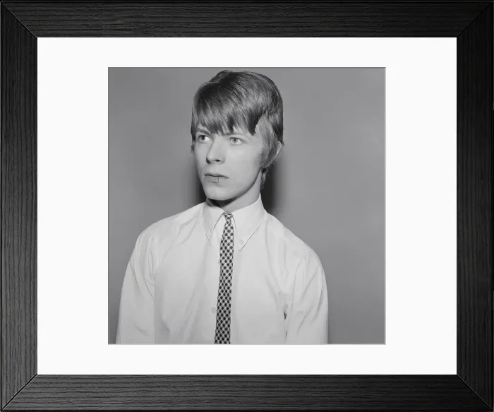 Framed Print : David Bowie Portrait Session Framed Print : David Bowie Portrait Session
