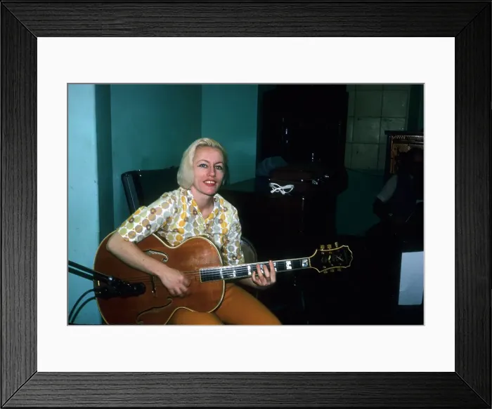 Framed Print : Carol Kaye Plays A Guitar Framed Print : Carol Kaye Plays A Guitar