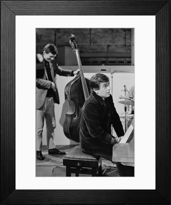 Framed Print : Dudley Moore Framed Print : Dudley Moore