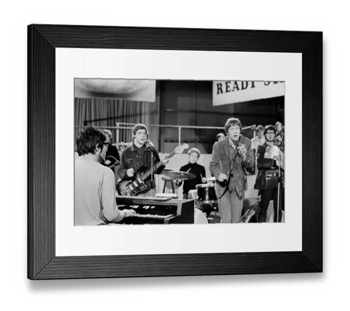 Framed Print : Manfred Mann On Ready Steady Go! Framed Print : Manfred Mann On Ready Steady Go!