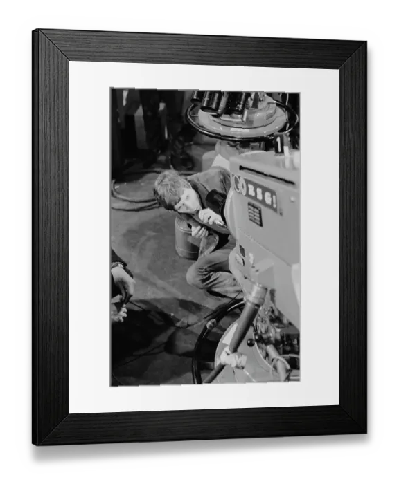 Framed Print : Manfred Mann On Ready Steady Go! Framed Print : Manfred Mann On Ready Steady Go!