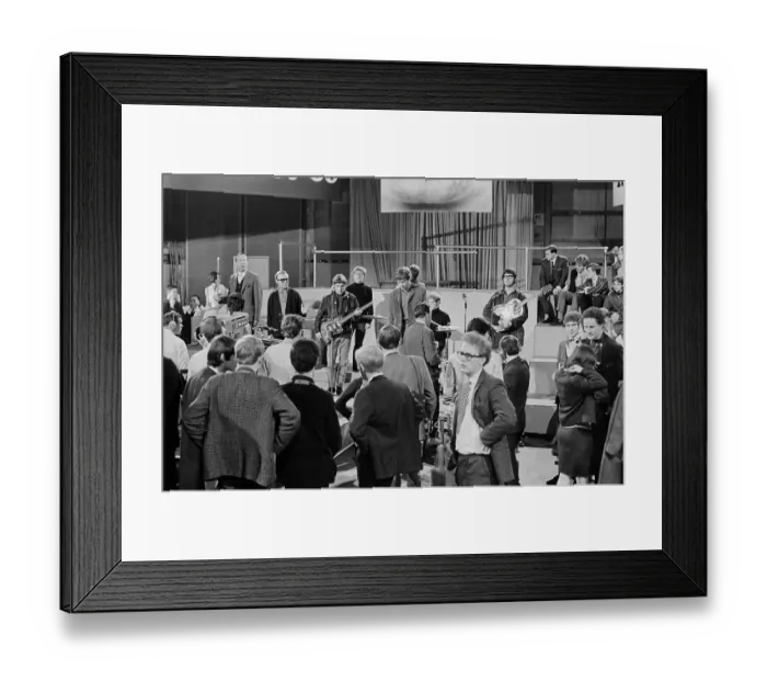 Framed Print : Manfred Mann On Ready Steady Go! Framed Print : Manfred Mann On Ready Steady Go!