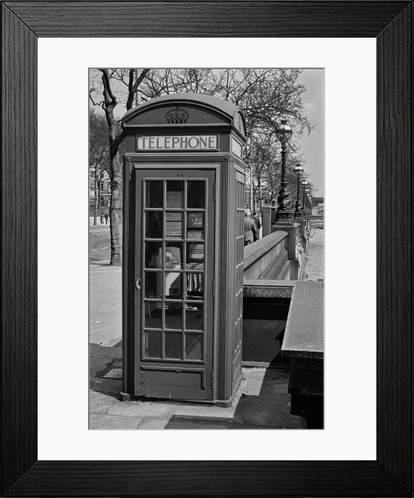 Framed Print : Embankment, London Framed Print : Embankment, London