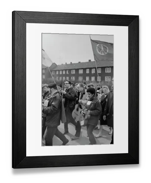 Framed Print : Ostermarsch 1966 Framed Print : Ostermarsch 1966