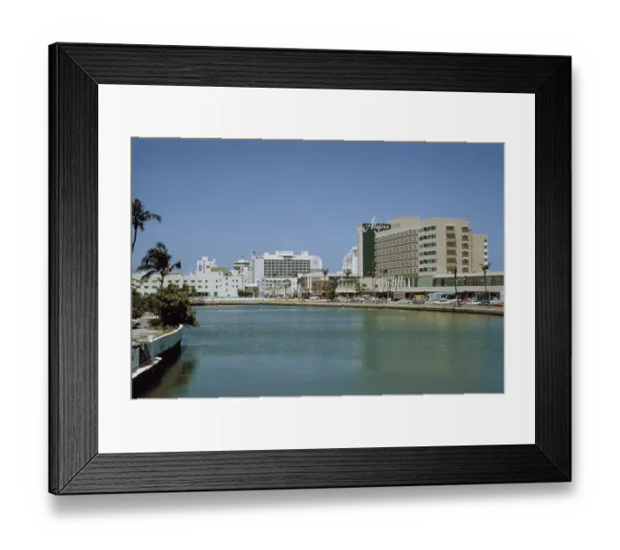 Framed Print : Miami Beach Framed Print : Miami Beach