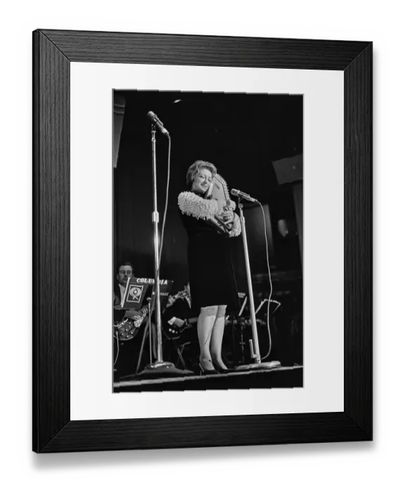 Framed Print : An Historic Reunion In Nashville Framed Print : An Historic Reunion In Nashville