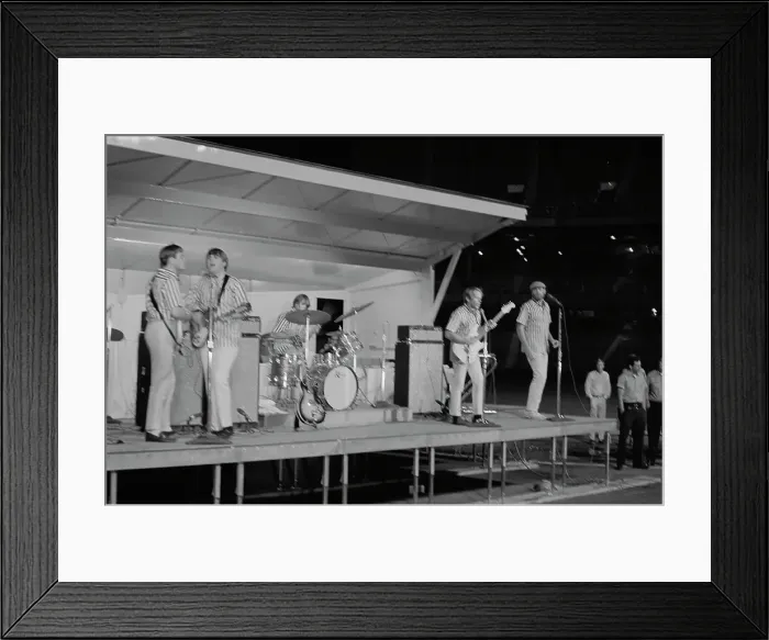 Framed Print : Soundblast 66 Framed Print : Soundblast 66