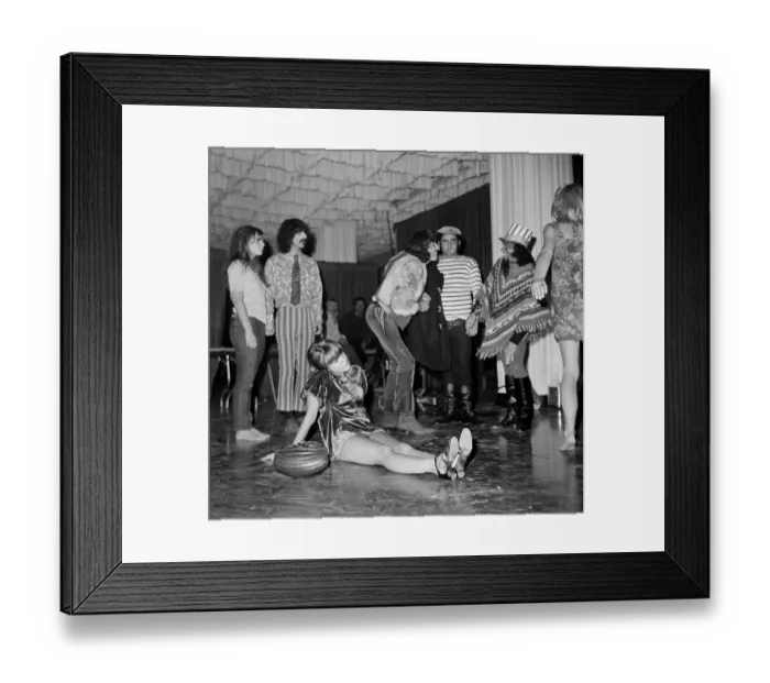 Framed Print : Frank Zappa at Whisky A Go Go Framed Print : Frank Zappa at Whisky A Go Go