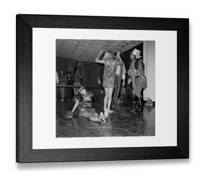 Framed Print : Frank Zappa at Whisky A Go Go Framed Print : Frank Zappa at Whisky A Go Go