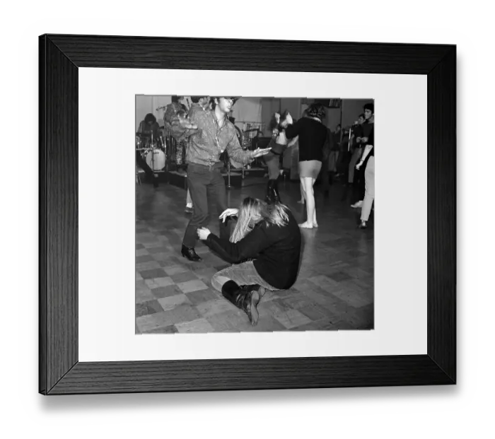 Framed Print : Frank Zappa at Whisky A Go Go Framed Print : Frank Zappa at Whisky A Go Go