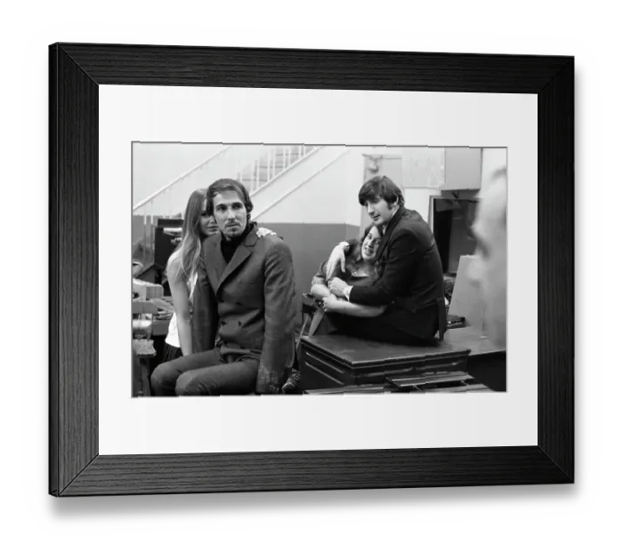 Framed Print : The Mamas & The Papas Recording Framed Print : The Mamas & The Papas Recording