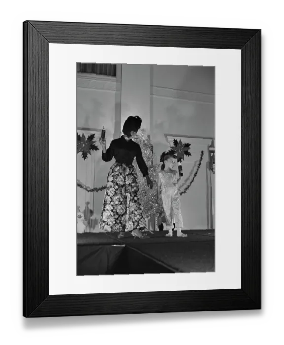 Framed Print : She's A Model And She's Looking Good