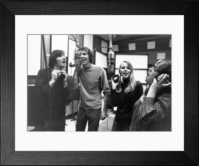 Framed Print : Rock Group Mamas and Papas Framed Print : Rock Group Mamas and Papas