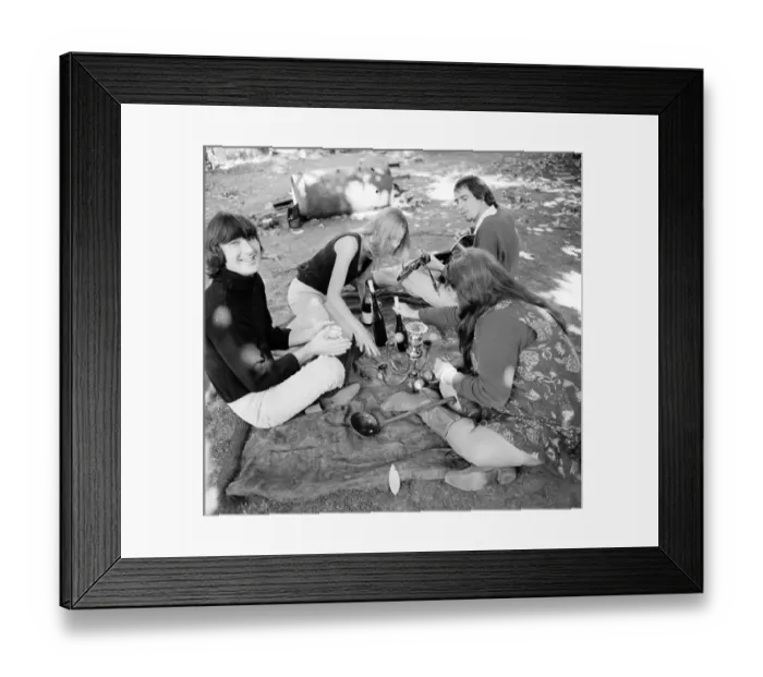 Framed Print : Rock Group Mamas and Papas Framed Print : Rock Group Mamas and Papas