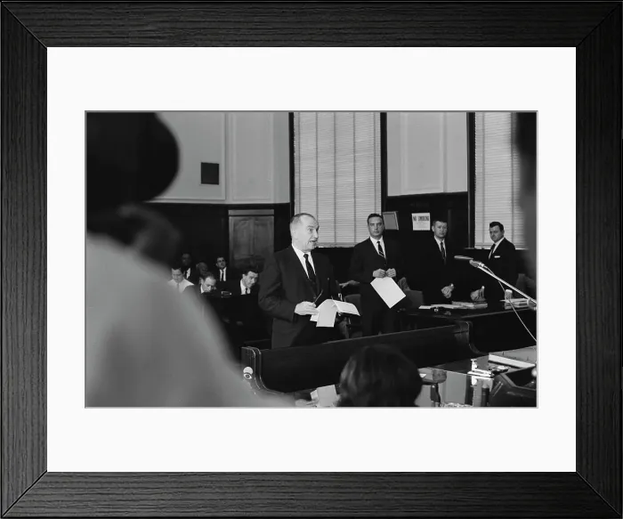 Framed Print : Preliminary Hearing For Clay Shaw Framed Print : Preliminary Hearing For Clay Shaw