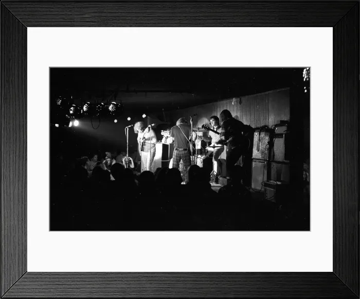 Framed Print : Photo of Grateful Dead Framed Print : Photo of Grateful Dead